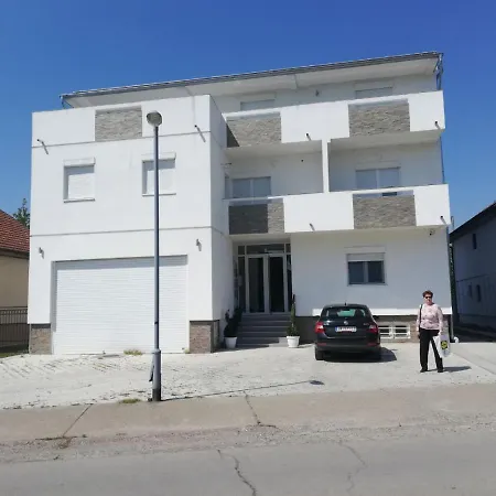 Viktor Apartment Sremska Mitrovica Exterior photo