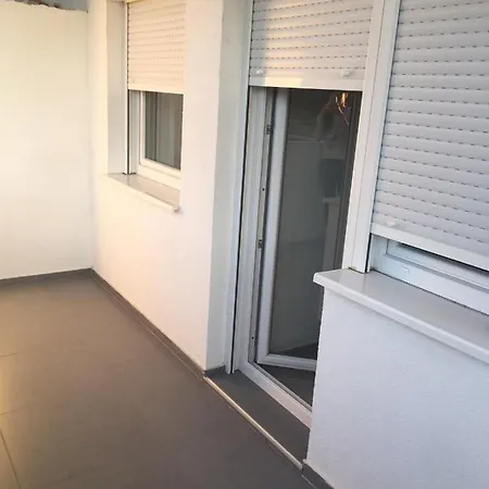 Viktor Apartment Sremska Mitrovica Exterior photo